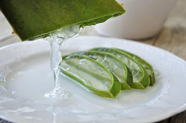 রাতে এলোভেরা ব্যবহার